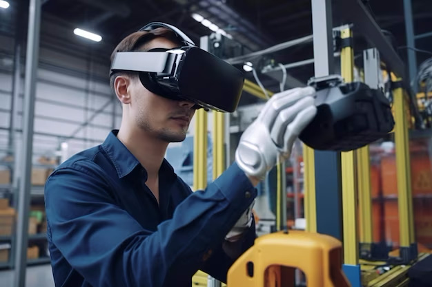 Un tecnico, indossando un visore VR e guanti protettivi, interagisce con macchinari industriali in un ambiente simulato, rappresentando una sessione di formazione aziendale avanzata con realtà virtuale.